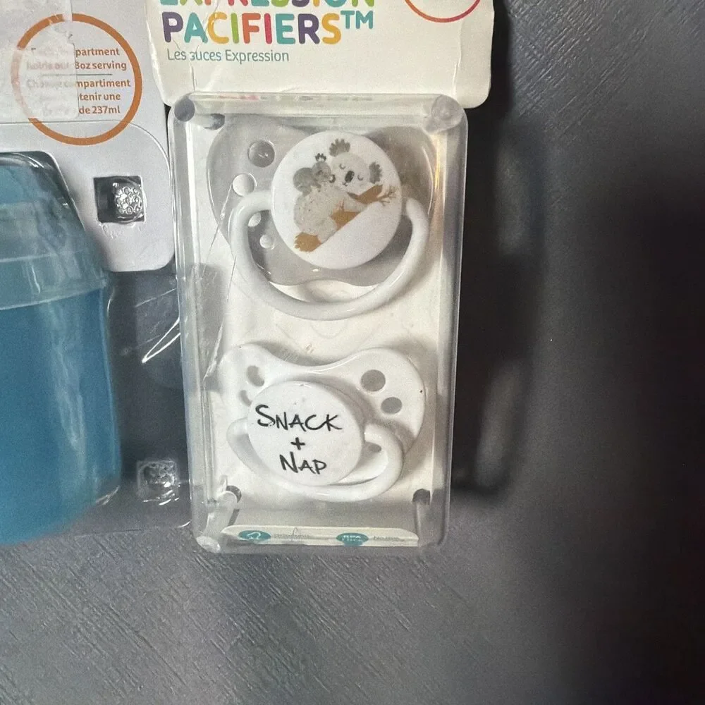 Munchkin Formula Dispenser Combo Pack, 2 Ct Blue and pacifiers 6-18 months -G